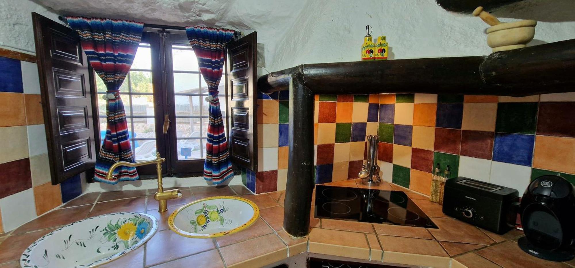 Casa Cueva Cascamorras "Capricho Andaluz" Baza Eksteriør billede